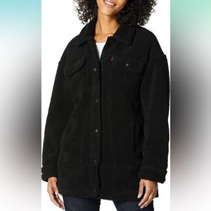 Levi's Women's Black Oversized Long Sherpa Trucker Jacket